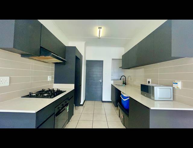 2 BEDROOM APARTMENT TO LET IN OAKDENE
